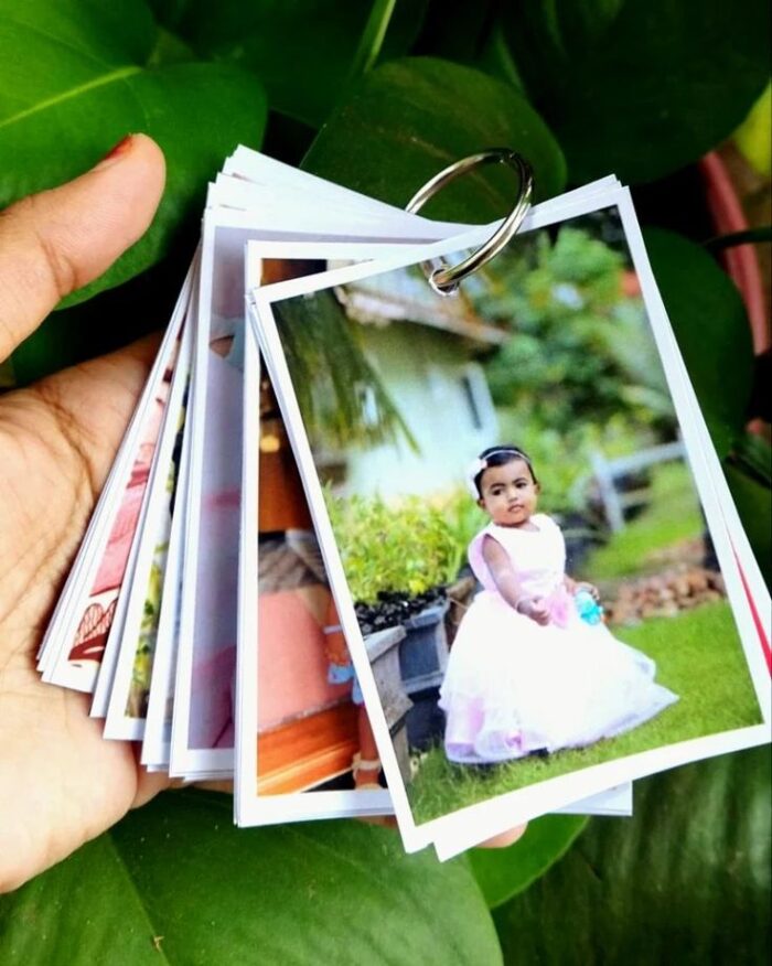 Mini Ring Album – Personalized 10-Photo Flip Gift